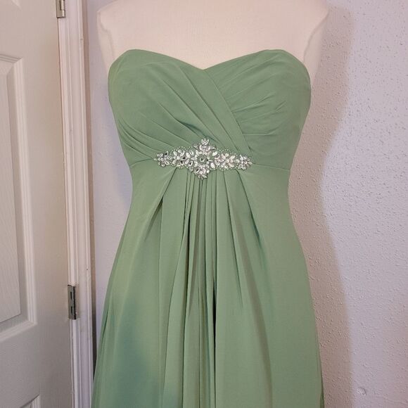 Bill levkoff gown   - Picture 3 of 11